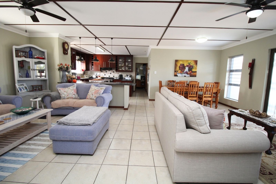 4 Bedroom Property for Sale in Country Club Western Cape